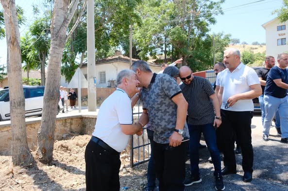 Dinar Belediye Başkanı Topçu, Uyan Ailesinin Mevlid-i Şerif Programına Katıldı
