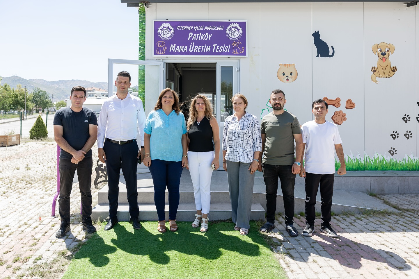 Afyonkarahisar Belediyesi Patiköy Mama Üretim Tesisinde Can Dostları İçin Çalışmalar