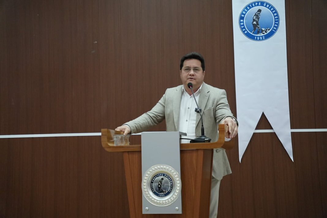 Bolvadin Belediye Başkanı Aynacı, Üniversiteli Gençlerle Buluştu