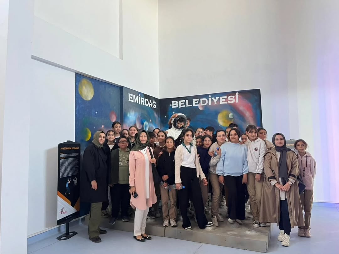 Emirdağ Belediyesi Gençlik Merkezi, Atatürk Ortaokulu Öğrencilerini Ağırladı