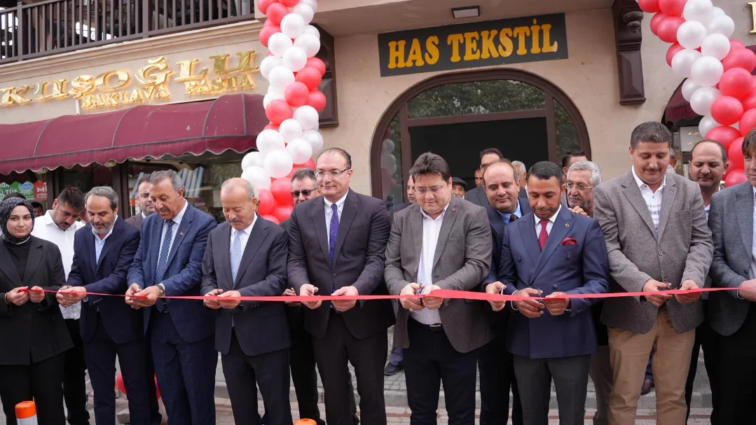 Bolvadin'e 100 Kişilik İstihdam: HAS Tekstil Firması Açıldı