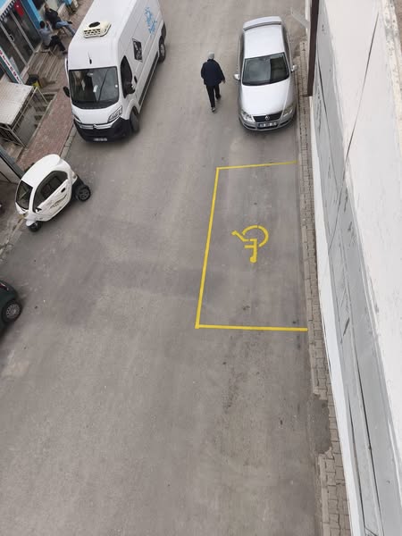 Evciler Belediyesi Engelli Otoparkı ile Hizmette