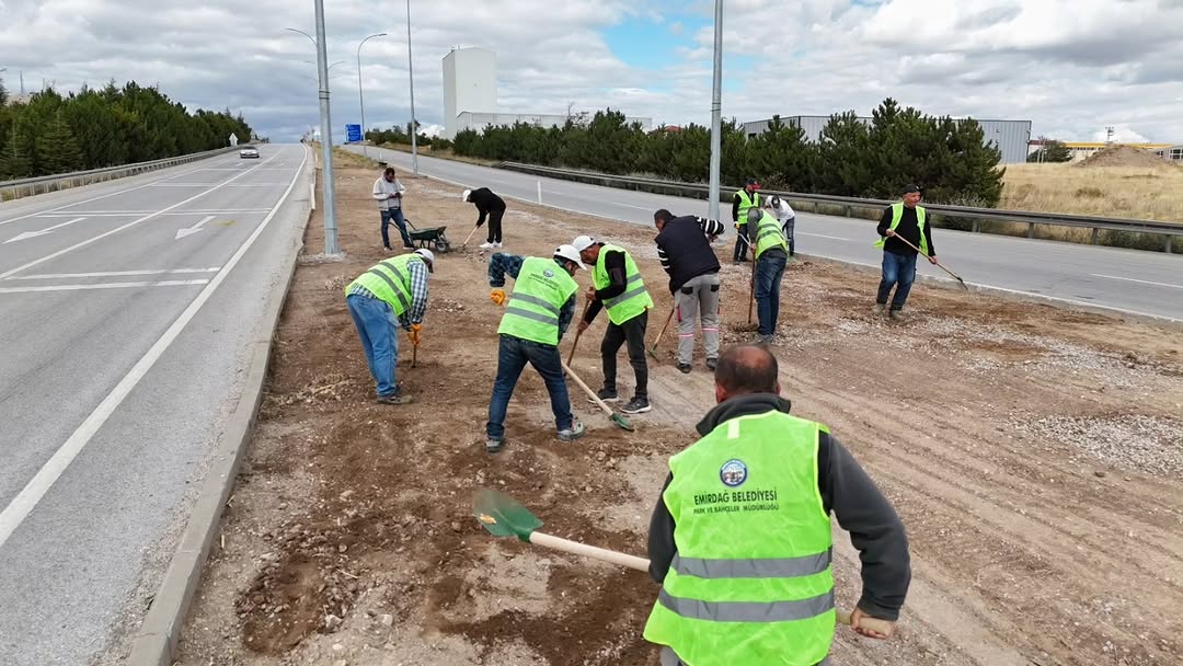 Emirdağ'da Kuru Peyzaj Çalışmaları ile Estetik Dönüşüm
