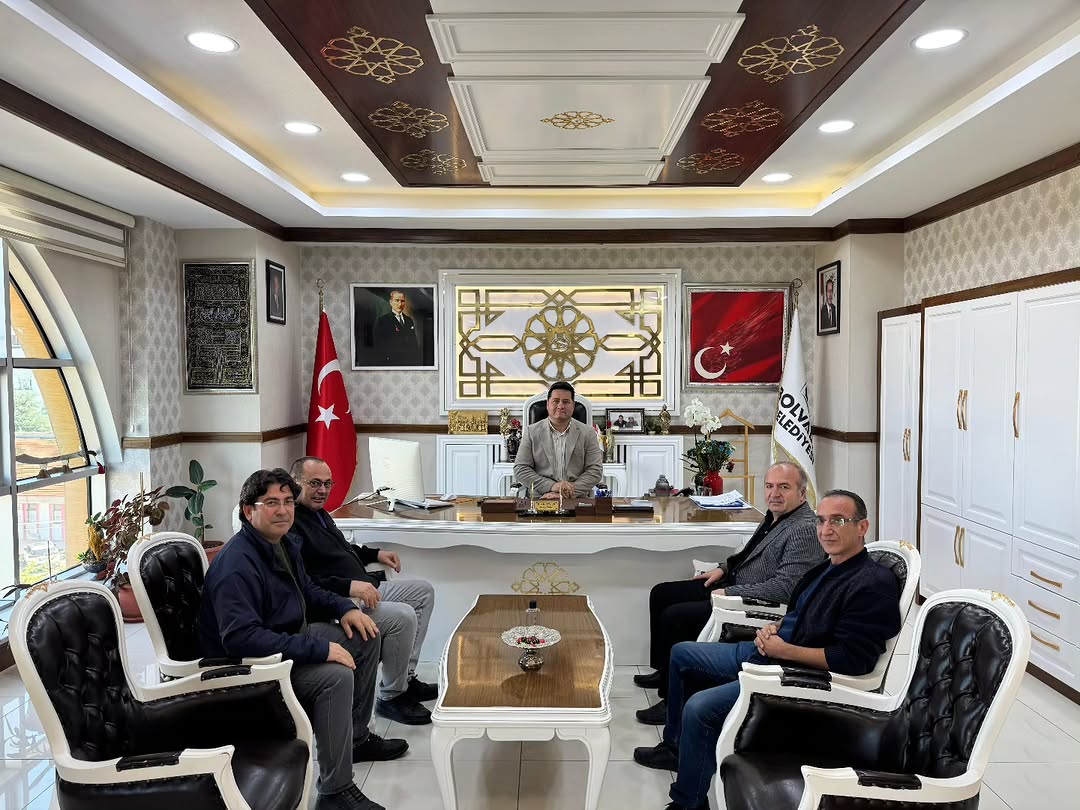 Bolvadin Minibüsçüler Kooperatifi, Belediye Başkanı Aynacı'yı Ziyaret Etti