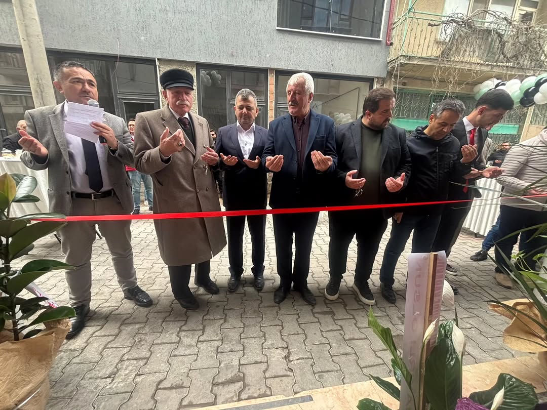 Emirdağ'da Yeni Endüstriyel Temizlik Firması AKTEM Hizmete Açıldı