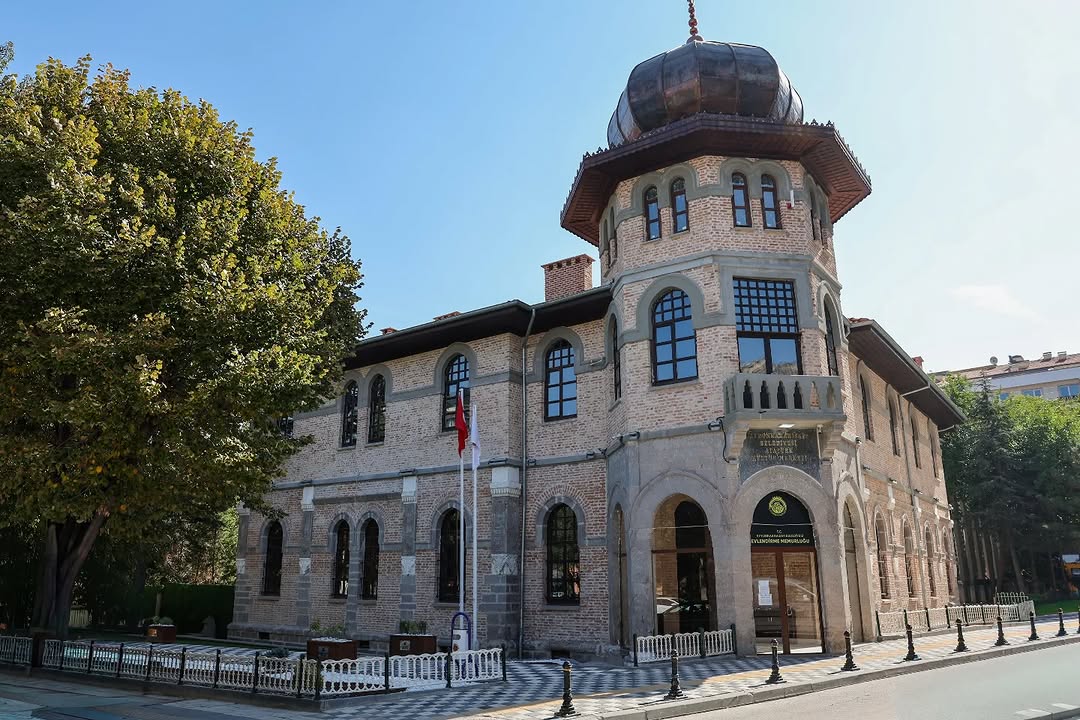 Afyonkarahisar'da Nikah İşlemleri Yeni Restore Edilen Atatürk Kültür Merkezi'nde Başladı