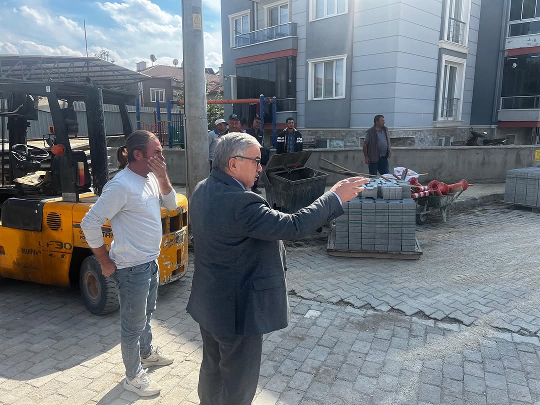 Şuhut Belediye Başkanı Özaşkın, Hacı Musa Mahallesi'ndeki Altyapı Çalışmalarını Yerinde Denetledi