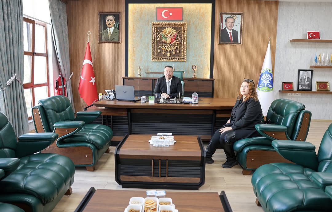 Sandıklı Huzurevi Müdürü'nden Belediye Başkanı'na İş Birliği Ziyareti