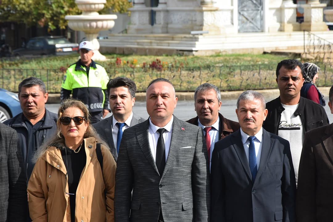 Afyonkarahisar'ın Çay İlçesinde Muhtarlar Günü Törenle Kutlandı